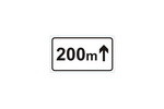 向前200m标志