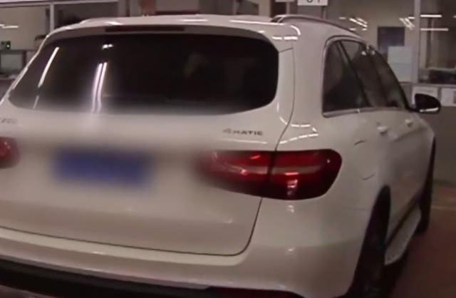 又是利之星！女车主42万买奔驰新车1个月内就坏了3次