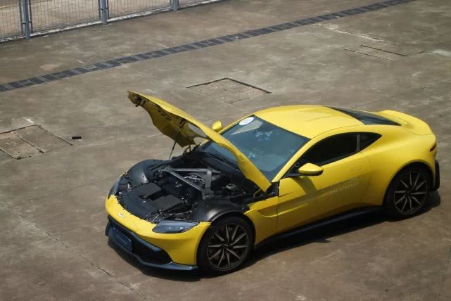 Vantage是换壳AMG GT S?开玩笑!——玩车