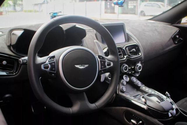 Vantage是换壳AMG GT S?开玩笑!——玩车