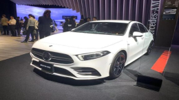 梅赛德斯-奔驰AMG A 35三厢亮相东京车展 最大功率306马力