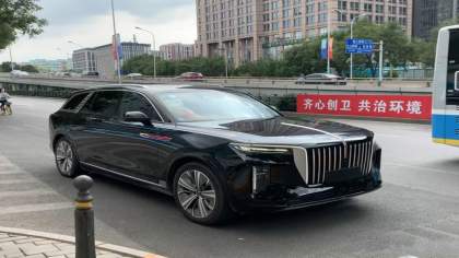 自主豪华SUV实车曝光，红旗E-HS9新车即将首发亮相
