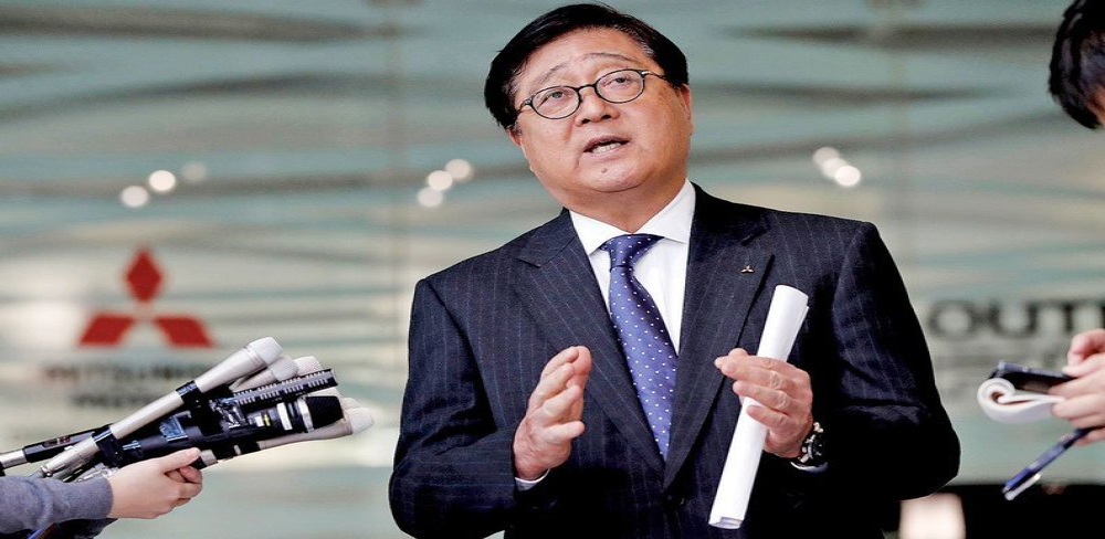 由日本人继续领导，益子修出任三菱汽车董事长