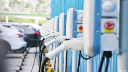 2019年8月全国充电桩保有量达到108万台，同比增长67.8%