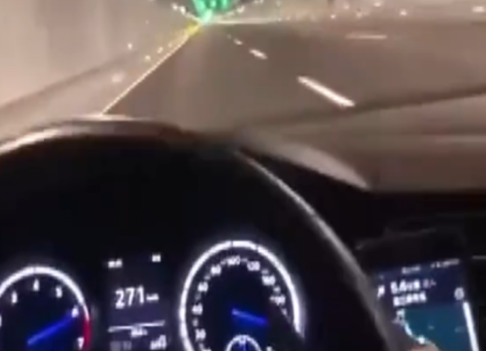司机隧道内飙车时速271公里后续，温州交警：车辆与人员已查获