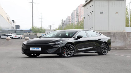 新玩家！一汽悦意08上市