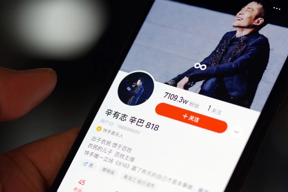 宾利中国回应辛巴售卖宾利月饼：假的