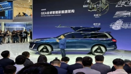 首款全尺寸SUV！吉利银河星舰亮相
