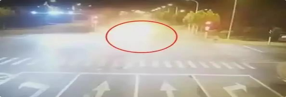 玛莎拉蒂撞宝马案司机被判无期 网友：有钱能使鬼推磨？