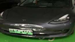 杭州一特斯拉地库撞墙 车主：用力踩刹车就是刹不住