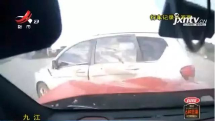 又是没撞到位！吉利新车被撞烂安全气囊仍未弹出