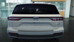 福特再推全新七座SUV，尺寸超过锐界   
