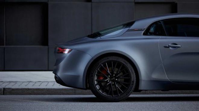 Alpine A110Så®å¾åå¸ 0-100Km/hå é4.4s
