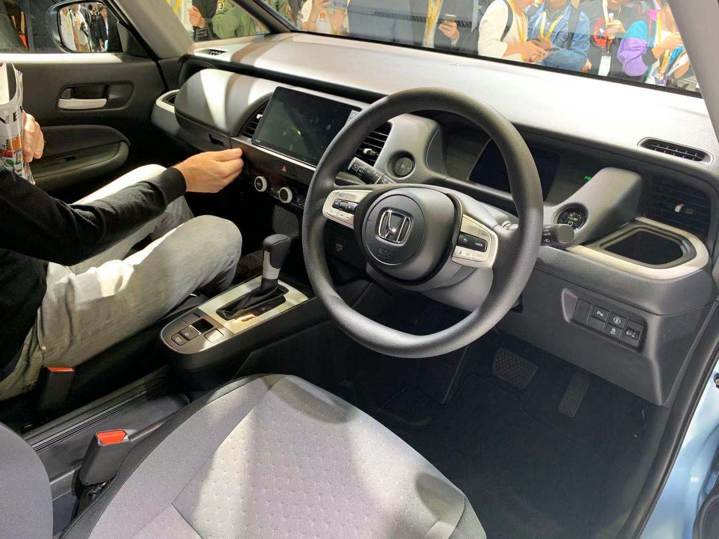 1571794157232957.jpg autohomecar__ChsEeV2vm0-AAHhHAAKSeTQQu6w53.jpg