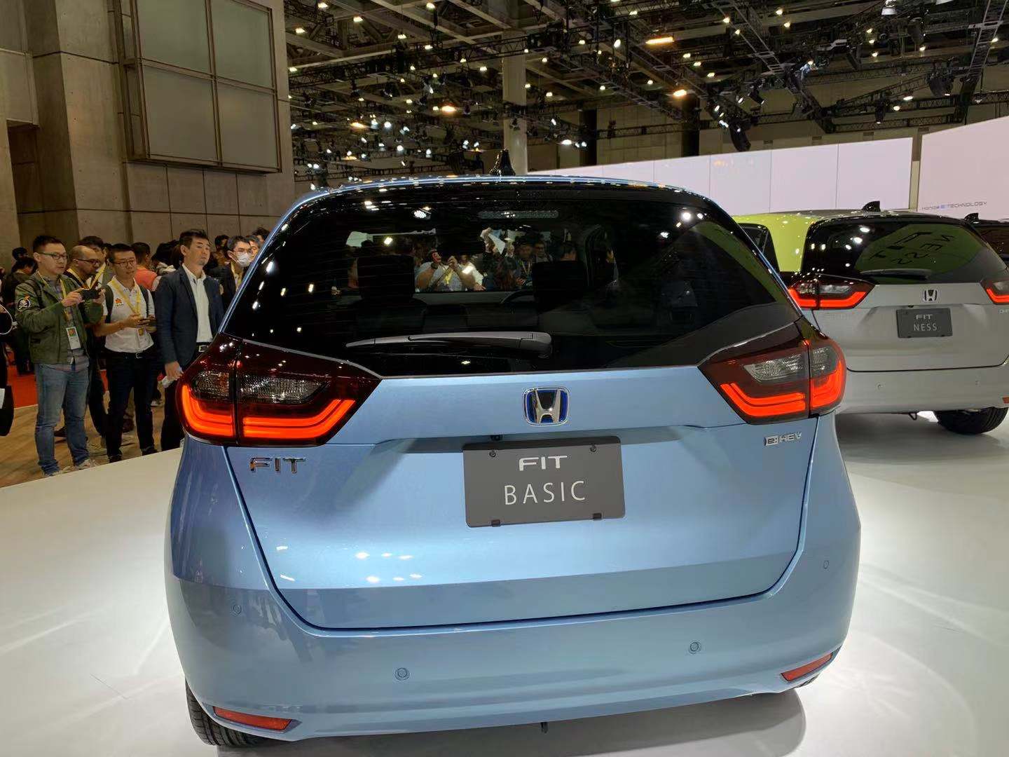 1571794139382380.jpg autohomecar__ChsEn12vm0-AYLYaAAJFTX6-B-M22.jpg